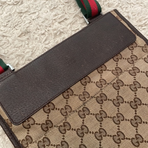 Gucci Monogram Messenger Crossbody ❤️💚 - Picture 7 of 13